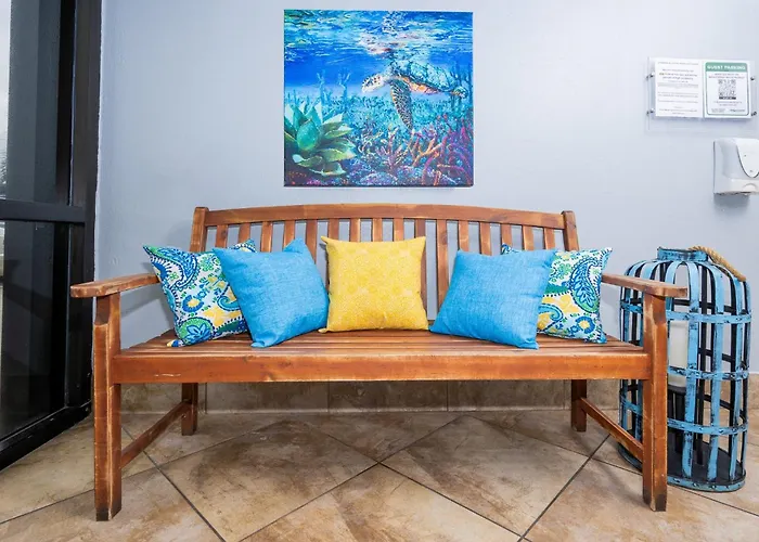 Apartment Island Winds East 207